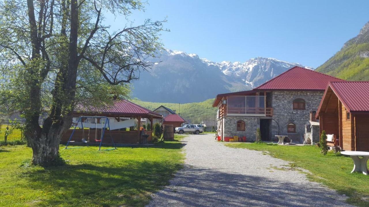 Eko Katun Rosi - Old Tower Hotell Gusinje Exteriör bild